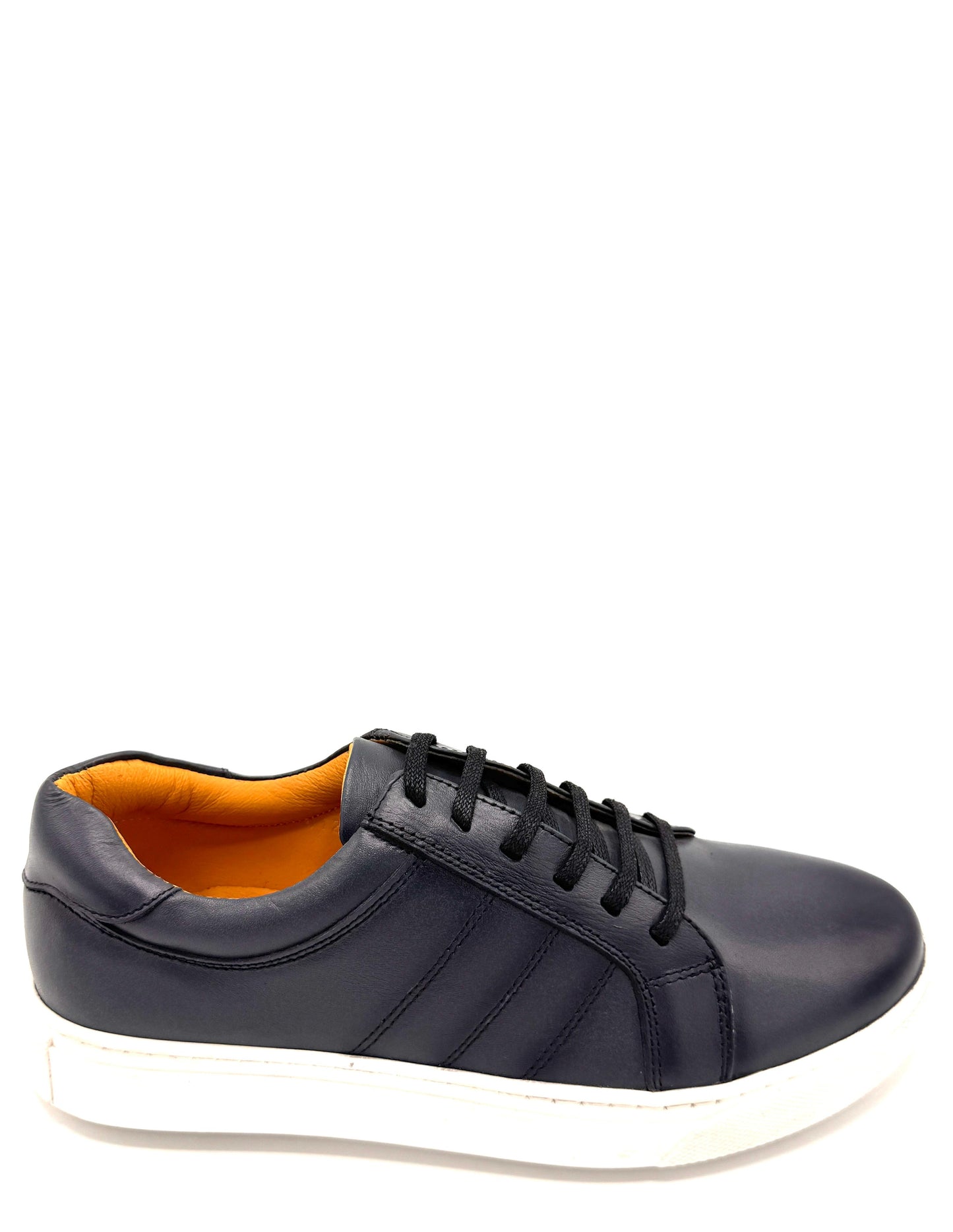 Chaussure à semelle blanche