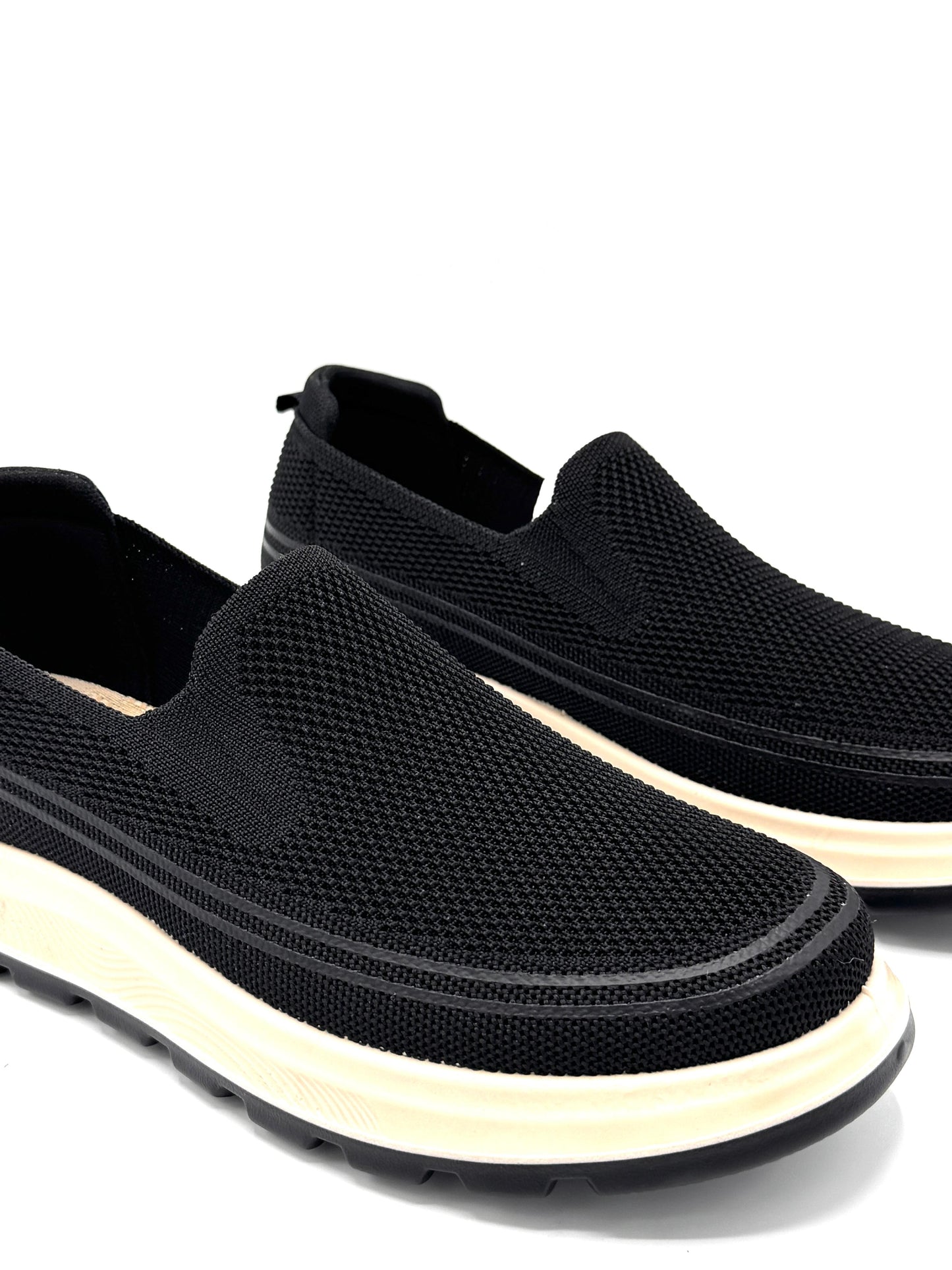 Chaussure légère en maille – Semelle contrastée