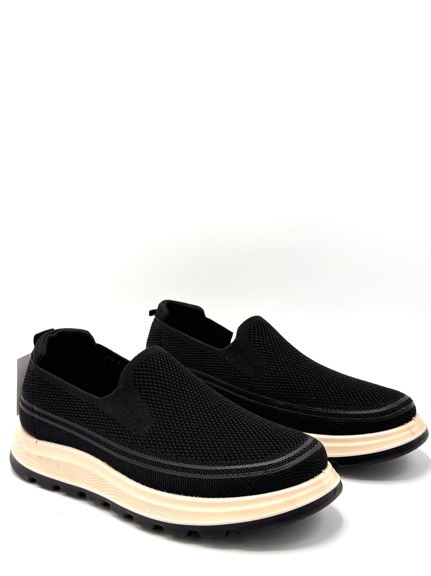 Chaussure légère en maille – Semelle contrastée