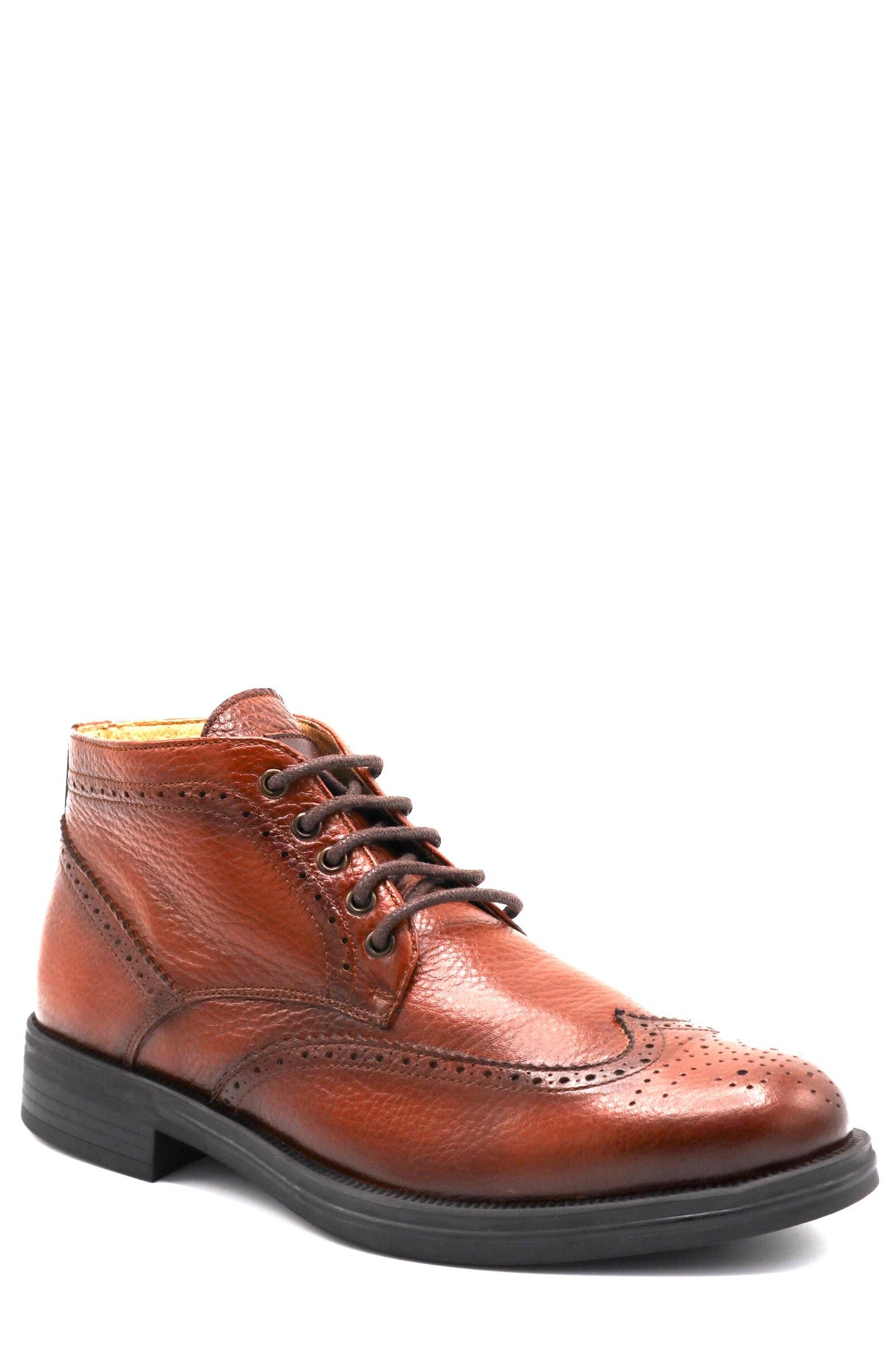 Botte montante à motif brogue – Élégance classique