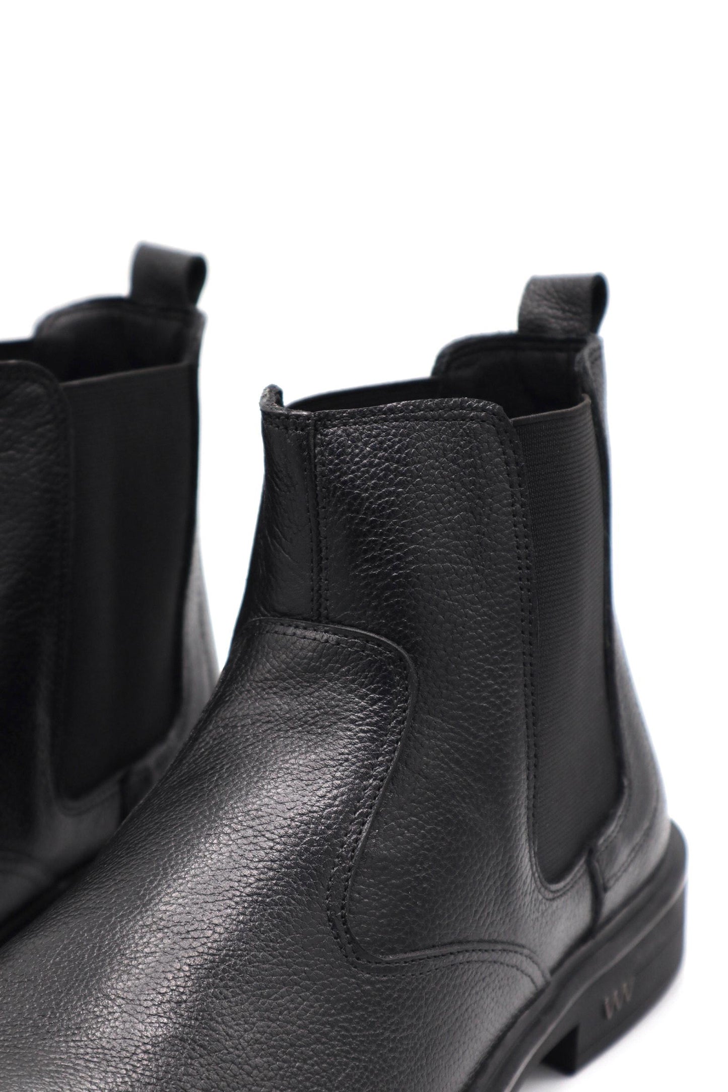 Botte chelsea noire – Classique intemporel