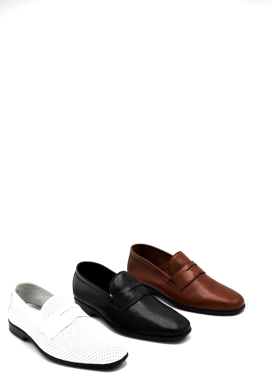 Mocassin perforé – Blanc, noir, marron