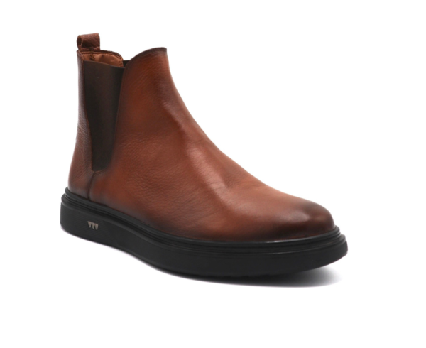 Sleek Leather Chelsea Boot
